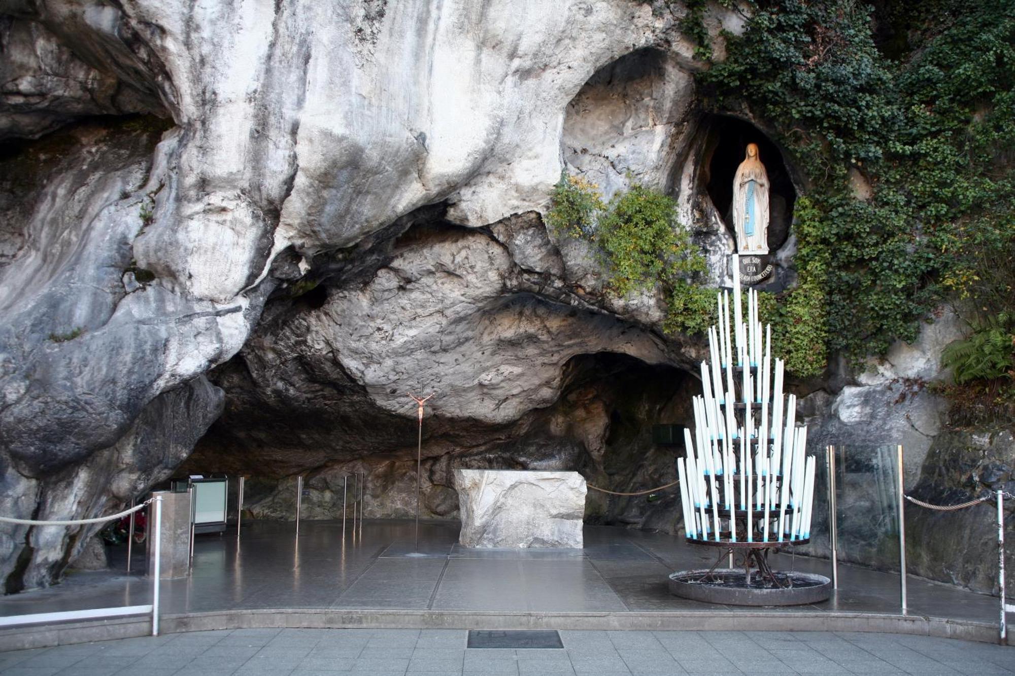 Hotel Adonis Lourdes - Notre Dame De La Sarte Esterno foto